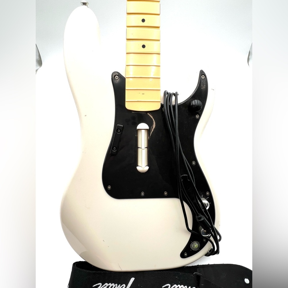 Rock Band Fender Precision  Wired Bass for Xbox 360 - Picture 2 of 11